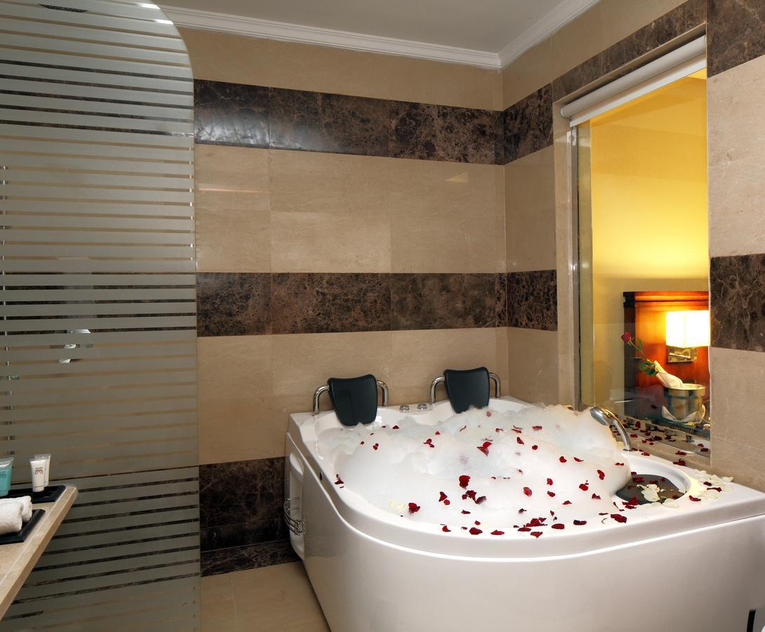 Grand Plaza Hotel - Dhabab Riyad Extérieur photo